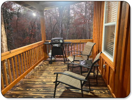 Beautiful rustic cabin at M & M Outdoors Campground